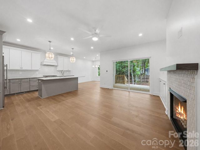 2311 Chateau Court, Matthews, NC 28105