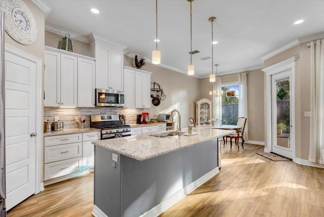 2007 Jason Drive, Whitehouse, TX 75791