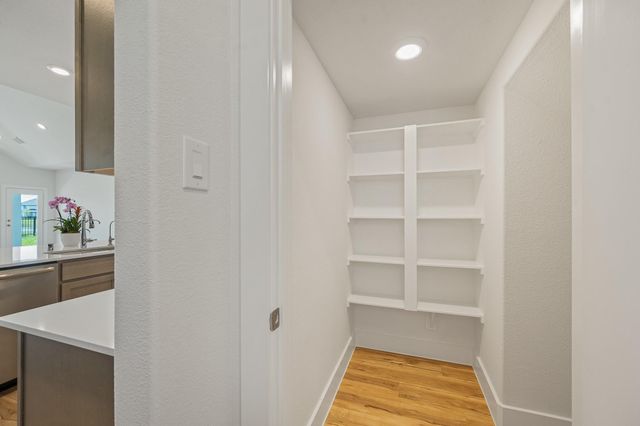 832 Sarasota Shore Drive, Katy, TX 77493