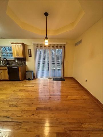 420 Rees Street, Leavenworth, KS 66048