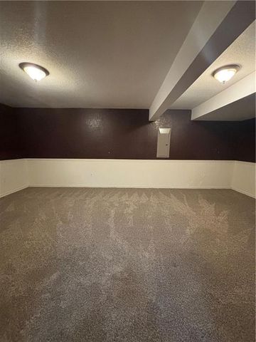 420 Rees Street, Leavenworth, KS 66048