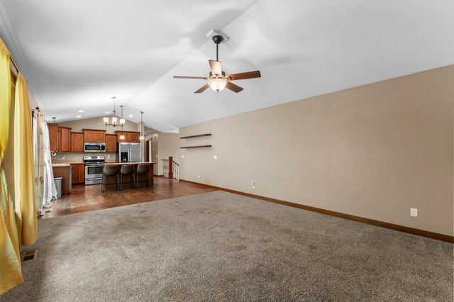 20945 Catalina Way, Farmington, MN 55024
