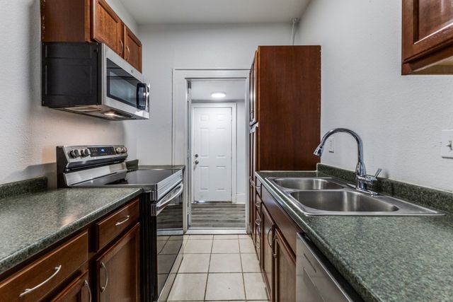 6012 Richmond Avenue, Dallas, TX 75206