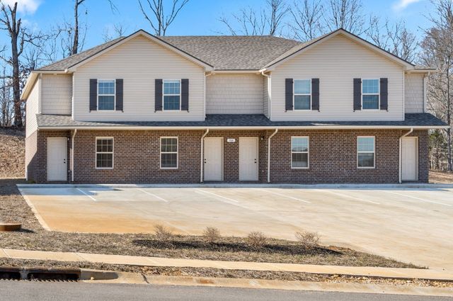 1136 Ziva Ln Apt C, Clarksville, TN 37040