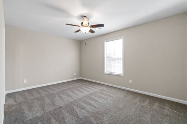 1136 Ziva Ln Apt C, Clarksville, TN 37040
