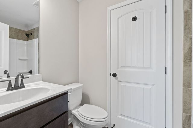 1136 Ziva Ln Apt C, Clarksville, TN 37040