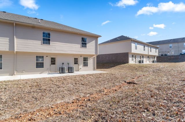 1136 Ziva Ln Apt C, Clarksville, TN 37040