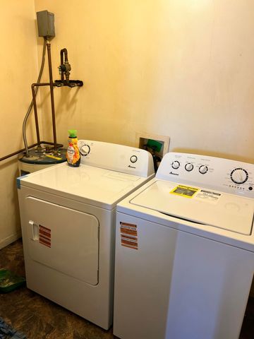 10694 Kentucky 90, Monticello, KY 42633