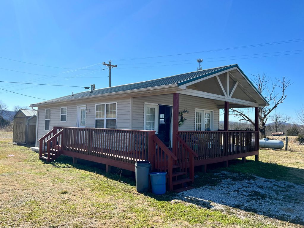 10694 Kentucky 90, Monticello, KY 42633