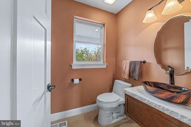 205 HARBOR DR, Egg Harbor Township, NJ 08234