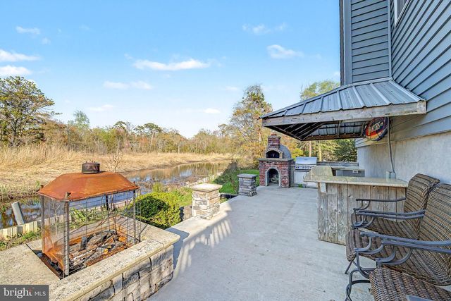 205 HARBOR DR, Egg Harbor Township, NJ 08234