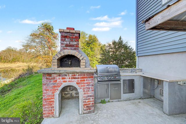 205 HARBOR DR, Egg Harbor Township, NJ 08234