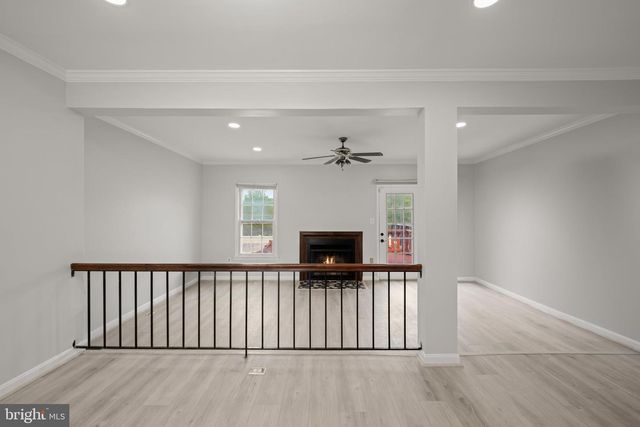 5943 SURRATTS VILLAGE DR, Clinton, MD 20735