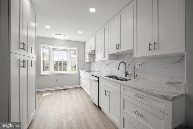 5943 SURRATTS VILLAGE DR, Clinton, MD 20735