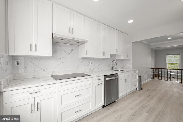 5943 SURRATTS VILLAGE DR, Clinton, MD 20735