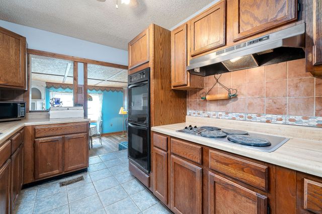 10157 Manchester Hwy, Morrison, TN 37357