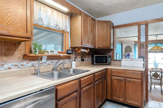 10157 Manchester Hwy, Morrison, TN 37357
