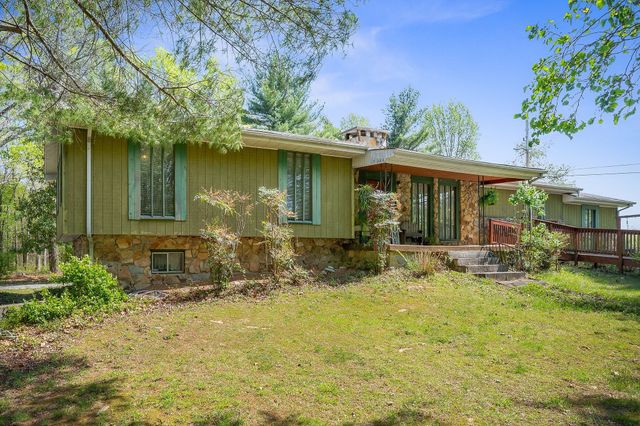 10157 Manchester Hwy, Morrison, TN 37357