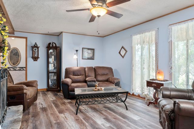 10157 Manchester Hwy, Morrison, TN 37357
