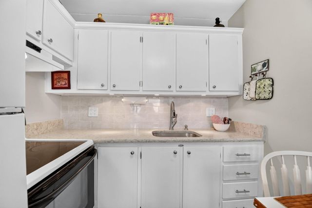 2430 S FEDERAL Highway 2, Boynton Beach, FL 33435