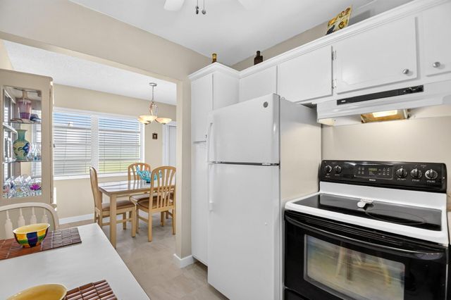 2430 S FEDERAL Highway 2, Boynton Beach, FL 33435
