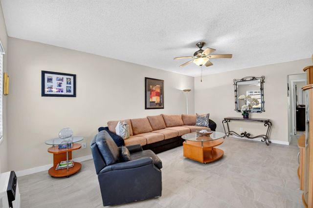2430 S FEDERAL Highway 2, Boynton Beach, FL 33435