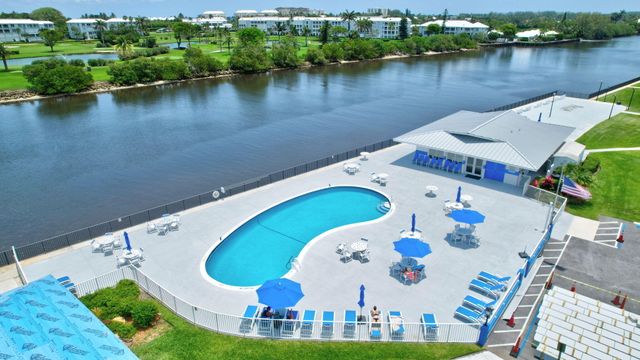 2430 S FEDERAL Highway 2, Boynton Beach, FL 33435