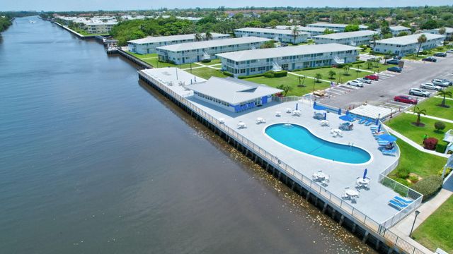 2430 S FEDERAL Highway 2, Boynton Beach, FL 33435