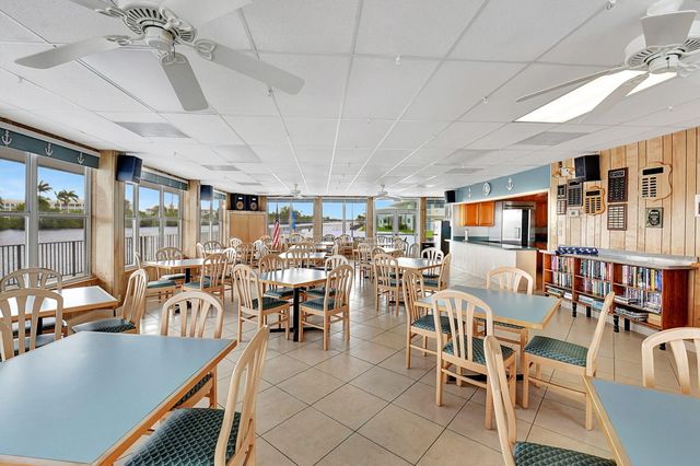 2430 S FEDERAL Highway 2, Boynton Beach, FL 33435