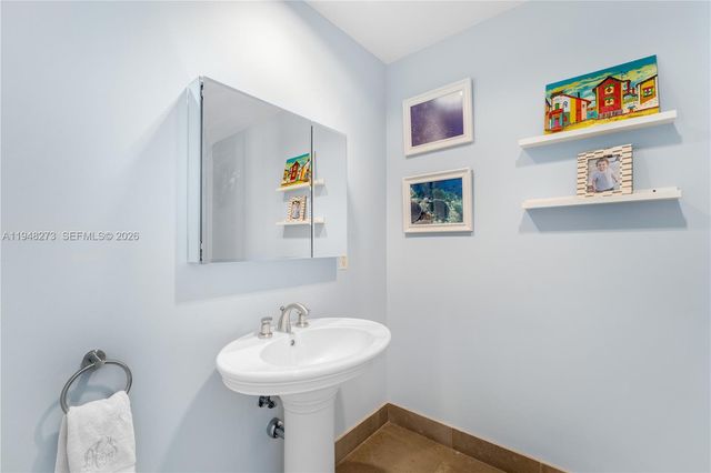 5959 Collins Ave 701, Miami Beach, FL 33140