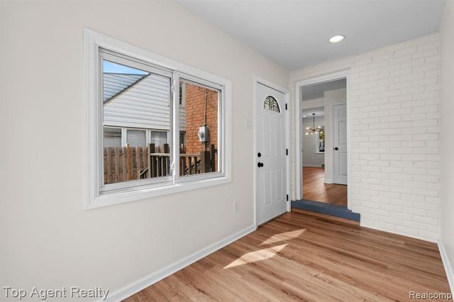 16124 Fielding Street, Detroit, MI 48219