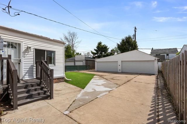 16124 Fielding Street, Detroit, MI 48219