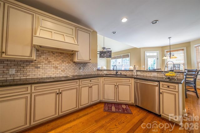 2509 Stoneview Court, Denver, NC 28037
