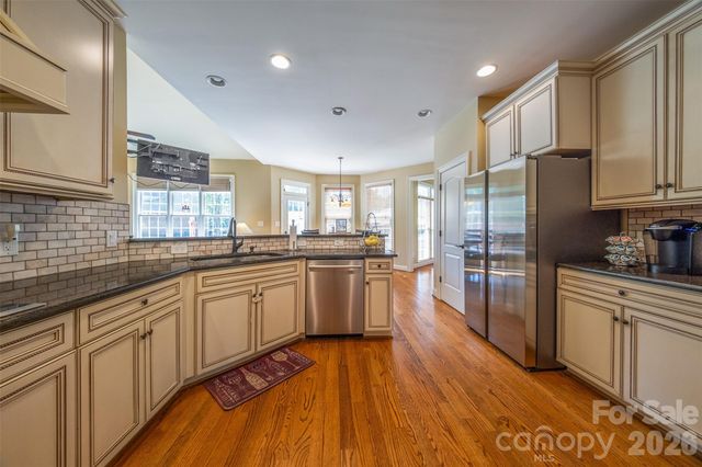 2509 Stoneview Court, Denver, NC 28037