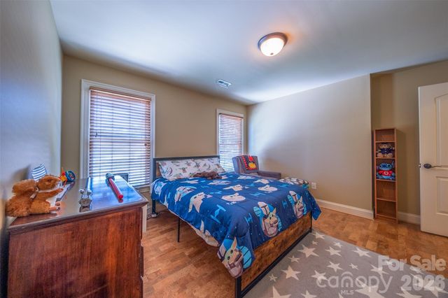 2509 Stoneview Court, Denver, NC 28037