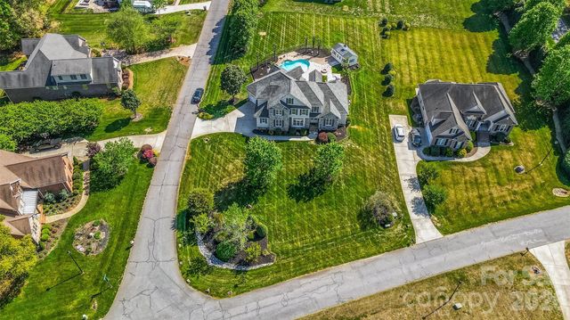 2509 Stoneview Court, Denver, NC 28037