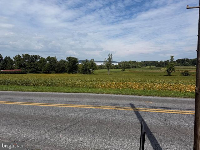 1311 KRAMER MILL RD, Denver, PA 17517