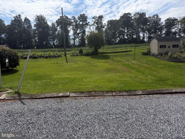 1311 KRAMER MILL RD, Denver, PA 17517