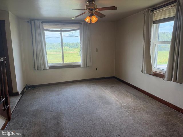 1311 KRAMER MILL RD, Denver, PA 17517