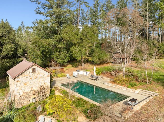 405 Cold Springs Rd, Angwin, CA 94508