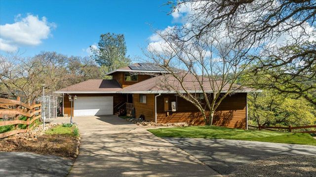 8581 Siegel St, Valley Springs, CA 95252