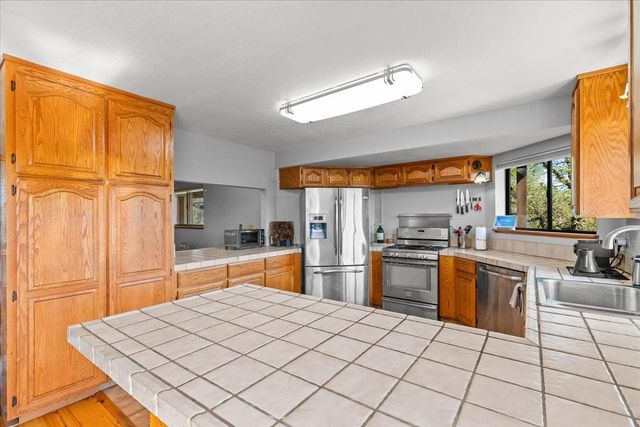 8581 Siegel St, Valley Springs, CA 95252