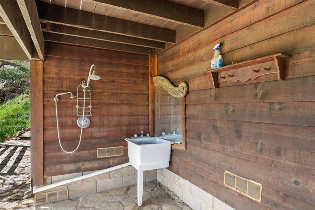 8581 Siegel St, Valley Springs, CA 95252