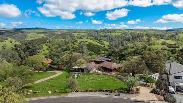 8581 Siegel St, Valley Springs, CA 95252