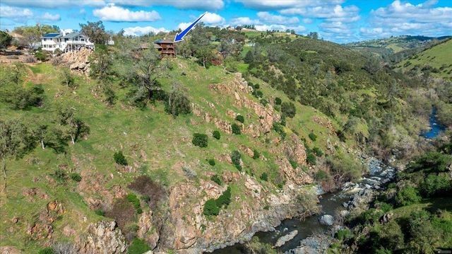 8581 Siegel St, Valley Springs, CA 95252