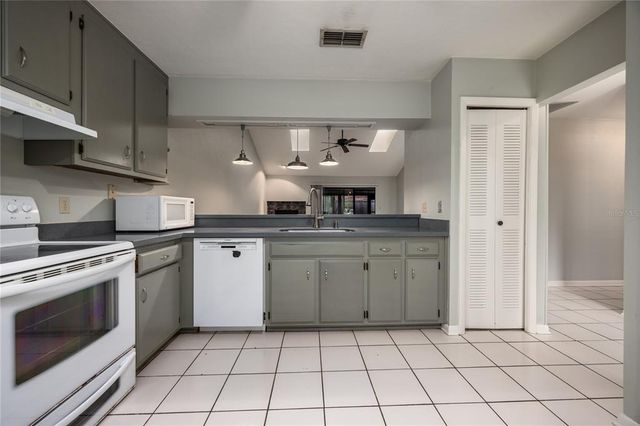 3711 NW 56TH LANE, Gainesville, FL 32653