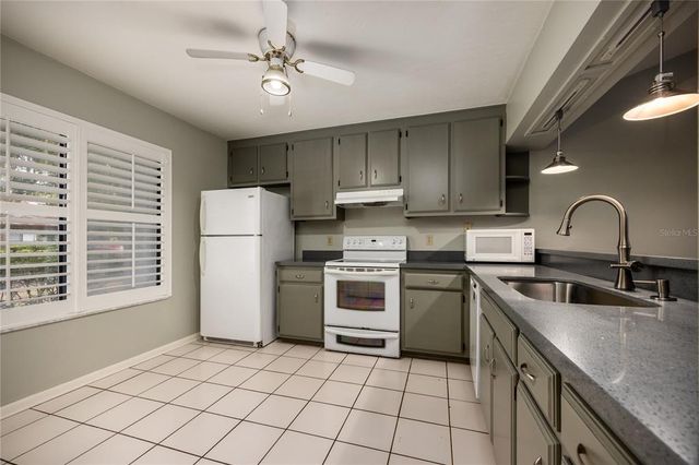 3711 NW 56TH LANE, Gainesville, FL 32653
