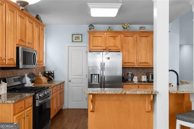105 Camford Stone Path, Fayetteville, GA 30214