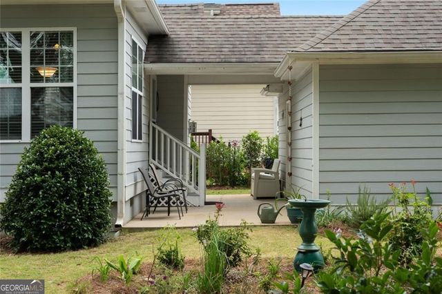 105 Camford Stone Path, Fayetteville, GA 30214
