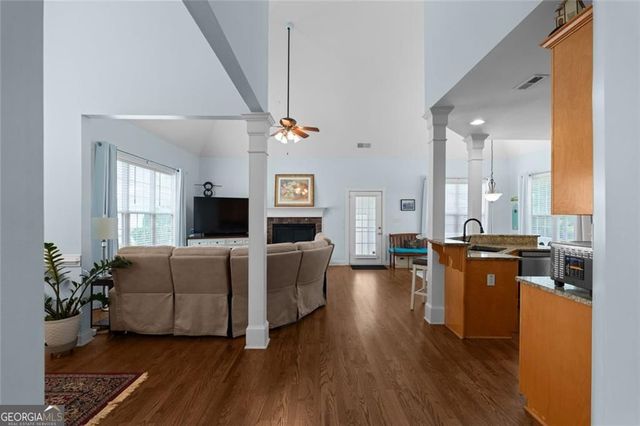 105 Camford Stone Path, Fayetteville, GA 30214